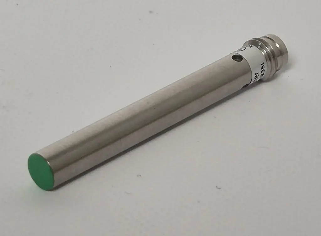 Näherungsschalter IFRM 06P37A4/S35L