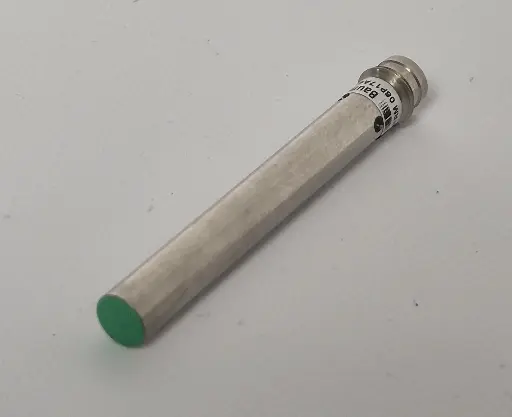 Proximity switch IFRM 06P17A4/S35L